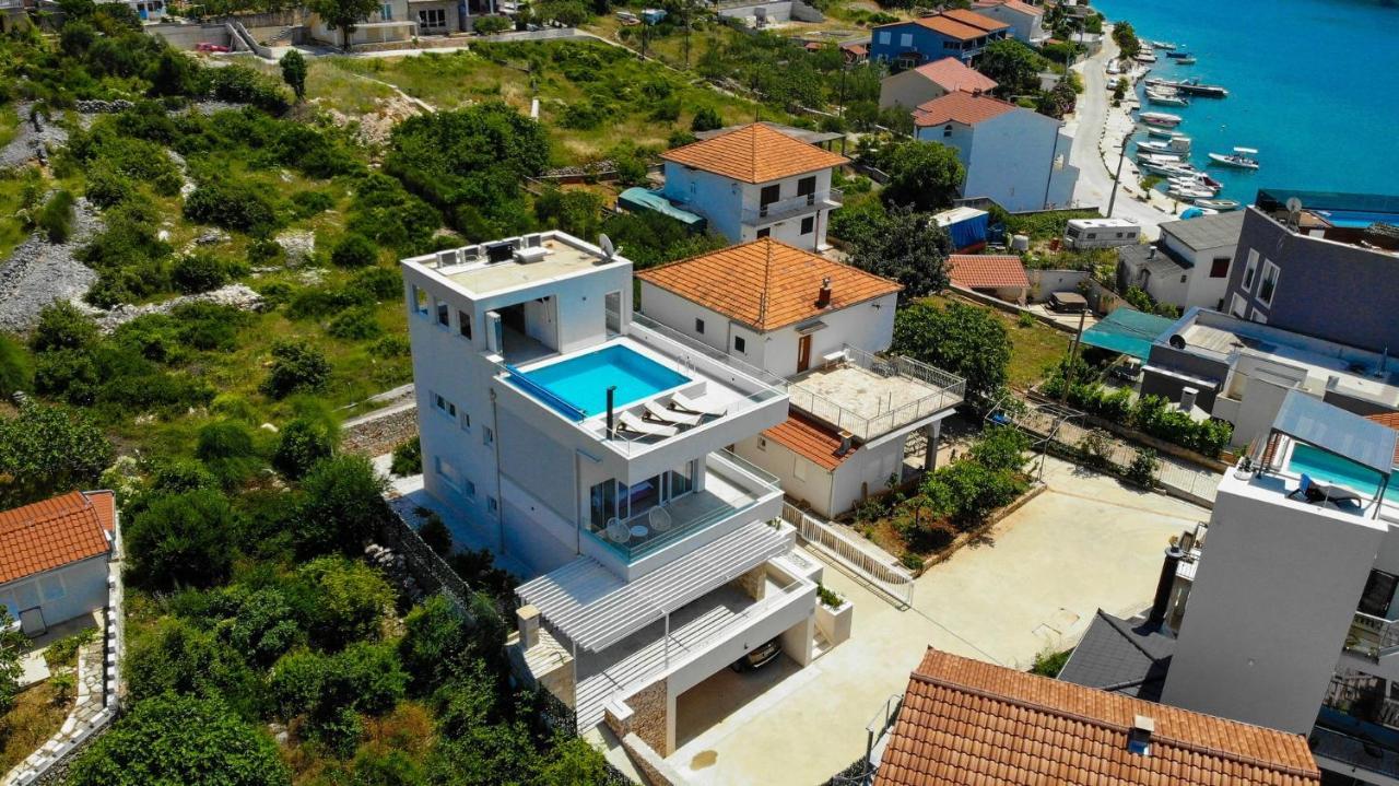 Villa Adastra Vinisce Exterior photo