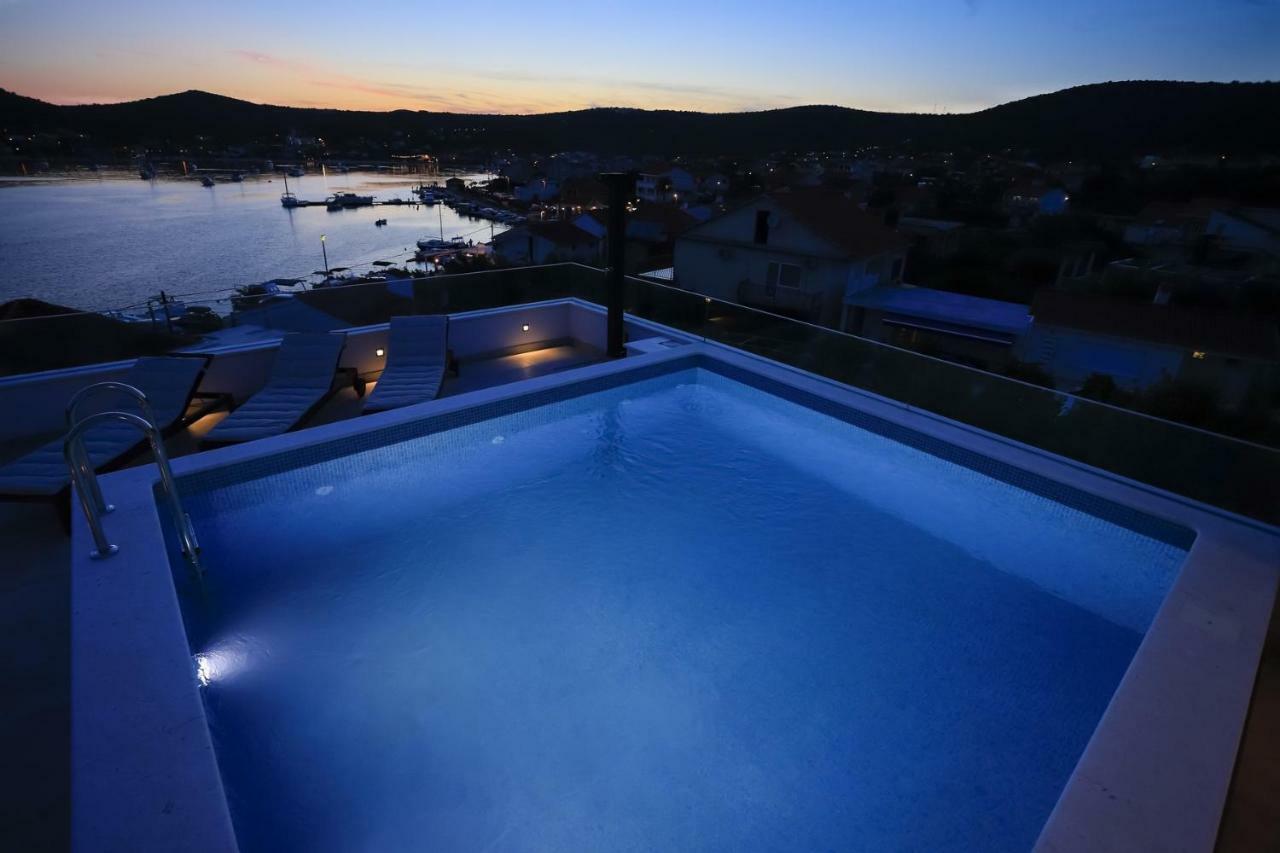 Villa Adastra Vinisce Exterior photo