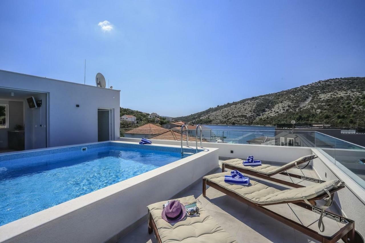 Villa Adastra Vinisce Exterior photo